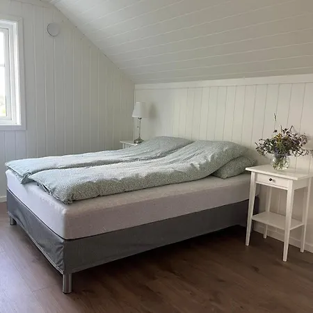 Ny 5 Min Fra Dyreparken Leilighet *